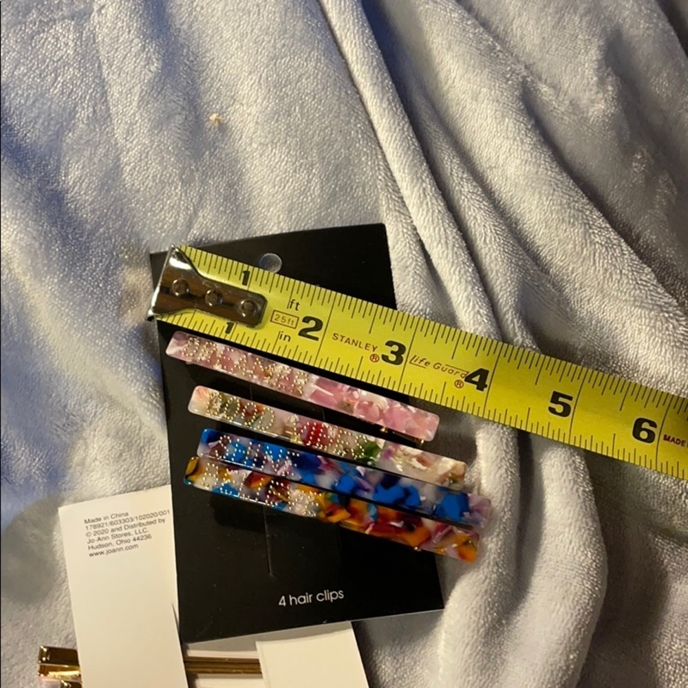 4 Barrettes w/ Words on them - 2 available - Picture 5 of 5